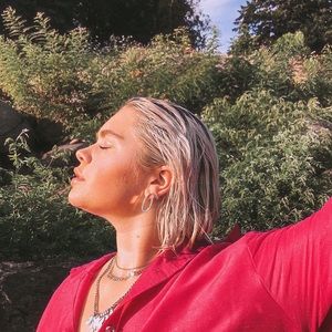 Meet your Posher, Casey